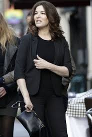 Find nigella lawson news headlines, photos, videos, comments, blog posts and opinion at the indian express. Nigella Lawson Star Chef Addresses Her Seductive Presenting Style It S Not An Act Celebrity News Showbiz Tv Express Co Uk