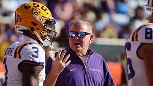 Brian Kelly Clears the Air on Sideline Encounter with LSU Football WR Chris  Hilton
