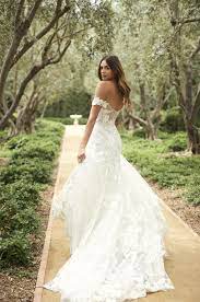 Monique Lhuillier Spring 2021 Bridal Celestina Monique Lhuillier Wedding Dress Wedding Dresses Monique Lhuillier Bridal Lace
