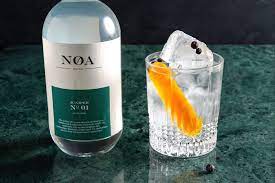 Laori ist die alkoholfreie alternative zu gin, die wie gin schmeckt. Noa Drinks Die Alkoholfreie Alternative Zu Gin Lecker Naturlich Purer Wacholder Fur Alkoholfreien Gin Tonic Ohne Kompromisse Im Geschmack
