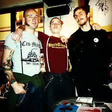 ● rixe nom féminin … encyclopédie universelle. Rixe Larmes De Crocodile Punk Songs Punk Poster Punk Rock