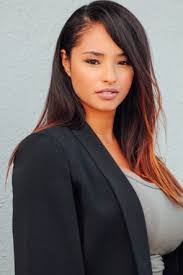 Mercedes Marie's Instagram, Twitter & Facebook