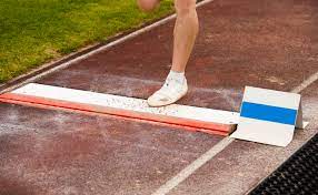 Alguns dados mostram que o salto triplo começou com os celts nos jogos tailtianos, no século ii. Salto Em Distancia Conheca Caracteristicas Regras E Fases Do Movimento