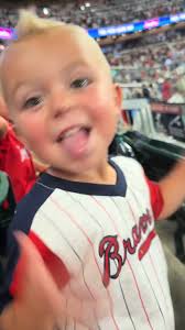 Familia Durrance: A Día en el Juego de los Braves