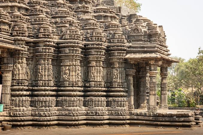 Ambarnath – The Earliest Dated Bhumija Temple in Maharashtra – Kevin Standage
