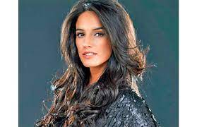 El 27 de junio de 2017 se estrenço rosario tijeras, la nueva novela protagonizada por barbara de regil. Barbara De Regil Promete Una Rosario Tijeras Con Mas Accion El Periodico Usa En Espanol Del Rio Grande Valley Texas