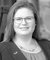 Mandy Mueller's Instagram, Twitter & Facebook