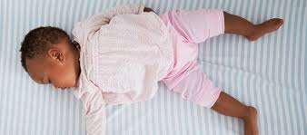 Eine angeborene einengung der atemwege kann das sids hervorrufen. Plotzlicher Kindstod Ursachen Vorbeugen Risiko Pampers