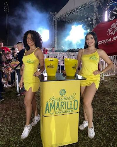 Activación @aguardienteamarillocordoba @industrialicoreradecaldas # Impulsadoras #ModelosDeProtocolo #Monteria #Cordoba #BTL #team Rby