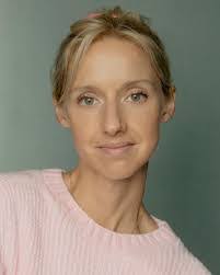 Remi Wilson's Instagram, Twitter & Facebook