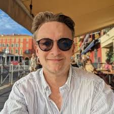 Stephen Brook (@ViscountBrooky)