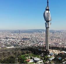 İnşaatı devam eden çamlıca kulesi'nde sona yaklaşılırken, antenin monte edilmesiyle 365 metreye ulaşan kulenin yüksekliği. Camlica Kulesi Projesi Ne Zaman Bitecek Acilis Tarihi Aciklandi