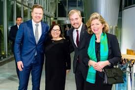 Gastwirte und kaufleute nach einem jahr corona in not. Ehrung Der Besten Der Besten In Berlin Dehoga Mecklenburg Vorpommern E V