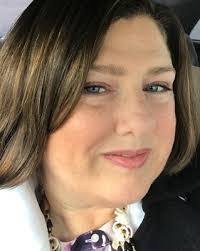 Lisa Rix's Instagram, Twitter & Facebook