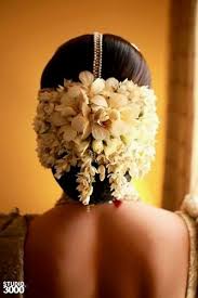 Srilankan Actress Nehara Pieris Wedding Sri Lankan Wedding Photo Indian Bridal Hairstyles Bridal Hair Updo Bridal Hairdo