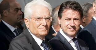 Conte (nel giorno del suo 55° compleanno) e sergio mattarella non ha portato né alle dimissioni del. Crisi Di Governo Il Giorno Di Conte In Senato Il Premier Affronta Salvini E La Lega Dimissioni Sfiducia Il Colle Le Ipotesi Il Fatto Quotidiano