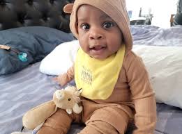 Can someone please get rid of the background so it is just the timber in  the picture. I built this bed for someone last year an need to show it to  someone