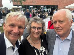 Der Kreisjugendring Schleswig-Flensburg e.V. sucht zum 01.05.2025 eine:n  neue:n Bildungsreferent:in in Teilzeit. Auf dich warten viele spannende  Aufgaben in der vielfältigen und bunten Jugendarbeit im Kreis  Schleswig-Flensburg. Uns zeichnen vor allem die