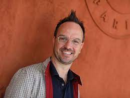 Epingle Sur News People