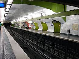 There is a direct metro line from gare du nord to montparnasse (line 4, in gare du nord take the direction mairie de montrouge) so it should not be too difficult. Gare Du Nord Paris Metro Wikipedia