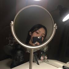 Aesthetic Grunge Mirror Black And White Mirror Selfie With Flash Pin By T H I C C B O I On Kfashion Ulzzang Girl Ulzzang Korean Girl Uzzlang Girl