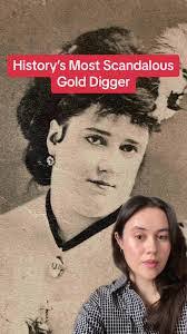 Daisy Mansfield's Instagram, Twitter & Facebook