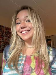 Loren Harper's Instagram, Twitter & Facebook