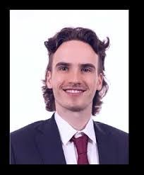 Simon Hoffman's Instagram, Twitter & Facebook