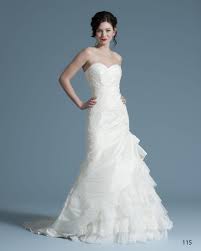 La Sposa By Pronovias Madeira Couture Bridal Gown Receive An Extra 10 Off Used Bridesmaid Dresses Designer Wedding Dresses Discount Designer Wedding Dresses