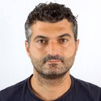 600+ perfiles de «Rizzuti»