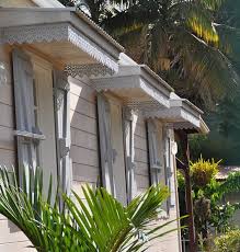 Les Cases Creoles A La Reunion Case Creole La Reunion Maison Creole