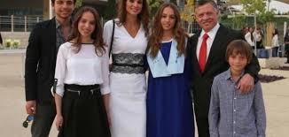 في اطار الشراكة المستمرة مع السفارة الفرنسية في الاردن، قد م بنك سوسيته. Ù…Ø¹Ù„ÙˆÙ…Ø§Øª Ø¹Ù† Ø§Ù„Ù…Ù„Ùƒ Ø¹Ø¨Ø¯Ø§Ù„Ù„Ù‡ Ø§Ù„Ø«Ø§Ù†ÙŠ Ù…ÙˆÙ‚Ø¹ Ù…ØµØ§Ø¯Ø±