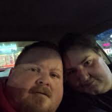 What are the best ways to plan a 2-day trip to Cedar Point, including  locker rentals, food options, and ride recommendations?