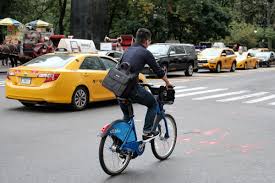 Why Bill de Blasio is wrong about helmet laws for NYC cyclists ...