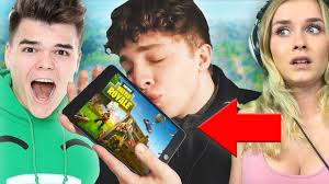 You will find this video better than the first one. Playing Games With Jelly And Slogoman Youtube