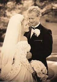 Candace Cameron And Valeri Bure Candace Cameron Wedding Hollywood Wedding Candace Cameron