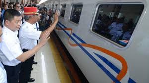 Kota malang merupakan kota unggulan di sektor bisnis dan perdagangan. Anjlok Di Kendal Ka Jayabaya Terlambat 3 5 Jam Surya