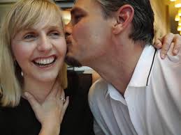Lovebeginsat is aimed at singles age 40 and over, and emphasizes meaningful connection, great conversation, and. 5 Things Women Should Know About Men In Their 40s