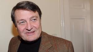 Životopis vzor 2021 ke stažení. Smrt Hudebniho Krale Zemrel Ladislav Staidl 75 Partak Gotta I Expritel Bartosove Extra Cz