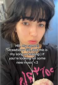 Descubre 'Lucky Rabbit': La nueva canción de Strawberry Girl