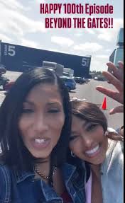 showing a picture to Shanice