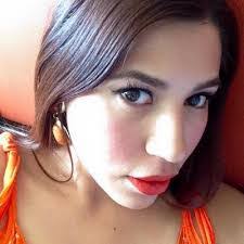 Maribel Roche's Instagram, Twitter & Facebook