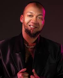 Is it giving model or nah? 😂😂😂 THANK YOU for the hundreds of text,  calls, post, gestures etc. For my birthday! Truly, I appreciate you all and  your kindness. I'm empowered. I'm