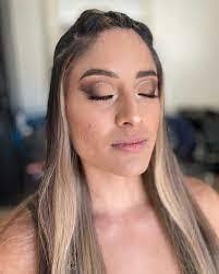 Julia Arreguin's Instagram, Twitter & Facebook