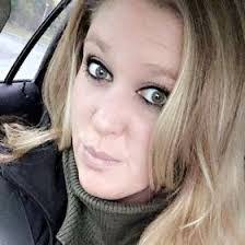 Maureen Harney's Instagram, Twitter & Facebook