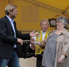 Born 16 june 1967) is a german professional football manager and former player who is the manager of premier league club liverpool. Liverpool Fc Jurgen Klopp Was Unable To Attend His Mother S Funeral Teller Report