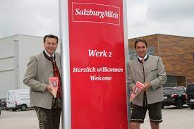 Öffnungszeiten von salzburgmilch gmbh in milchstraße 1, 5020, salzburg, salzburg inklusive kontaktdaten wie adresse, telefonnummer, webseite, anfahrtsplan u.a. Erste Milch Floss Ins Neue Kase Werk In Lamprechtshausen Flachgau