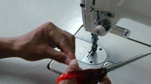 Kemudian hubungkan kabel pedal ke foot pedal jack uang ada di mesin jahit. Cara Memasang Benang Pada Mesin Jahit Typical Rasanya