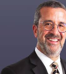 L E A D E R S O F I N F L U E N C E :