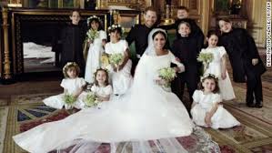 For the canvas, attach a couple dozen (or more) water balloons partially filled. Royal Wedding Photographer Speaks To Cnn Cnn Video